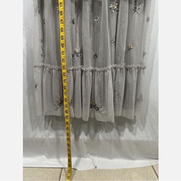 NWT $598 Mac Duggal [ 6 ] Ruffle Tiered Embellished Flutter Sleeve Gown‎ Grey - Picture 6 of 15